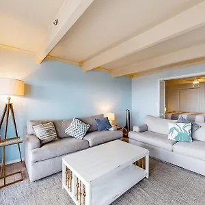 Ocean Oceanfront Apartment